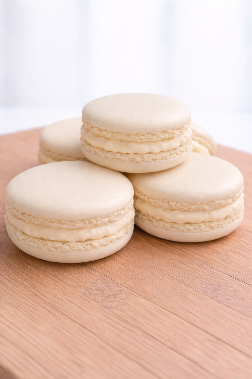 Vanilla Creme Macaron